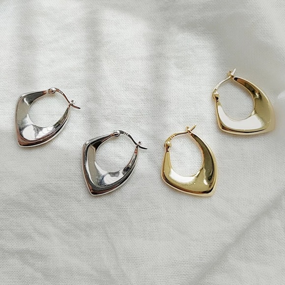 NEW 925 STERLING SILVER IRREGULAR EARRINGS - Picture 2 of 5